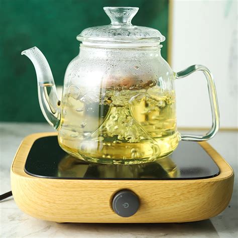 can i use a glass tea kettle on a glass top stove